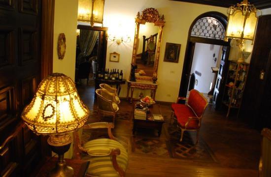 Bucharest Otopeni Airport to Scala Boutique Hotel 